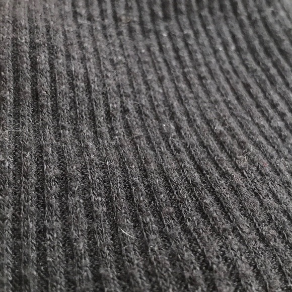 Ribbed Off the Shoulder Crop Top - Picture 2 of 2